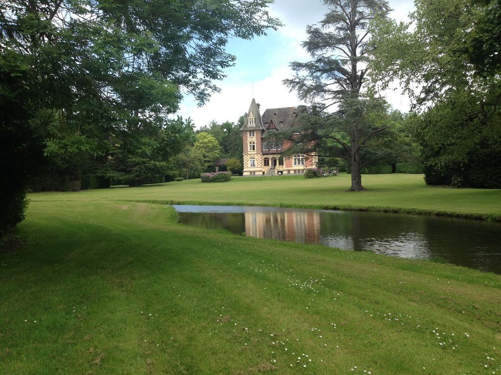 Le Manoir De Benedicte B&B Cahan Exterior foto