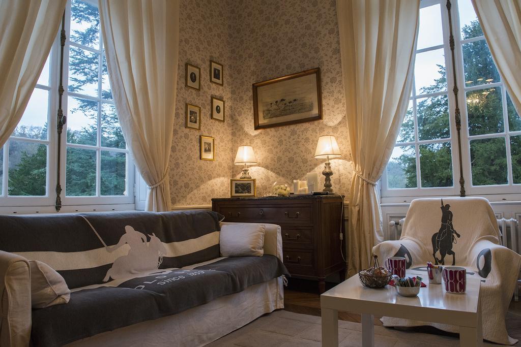 Le Manoir De Benedicte B&B Cahan Exterior foto