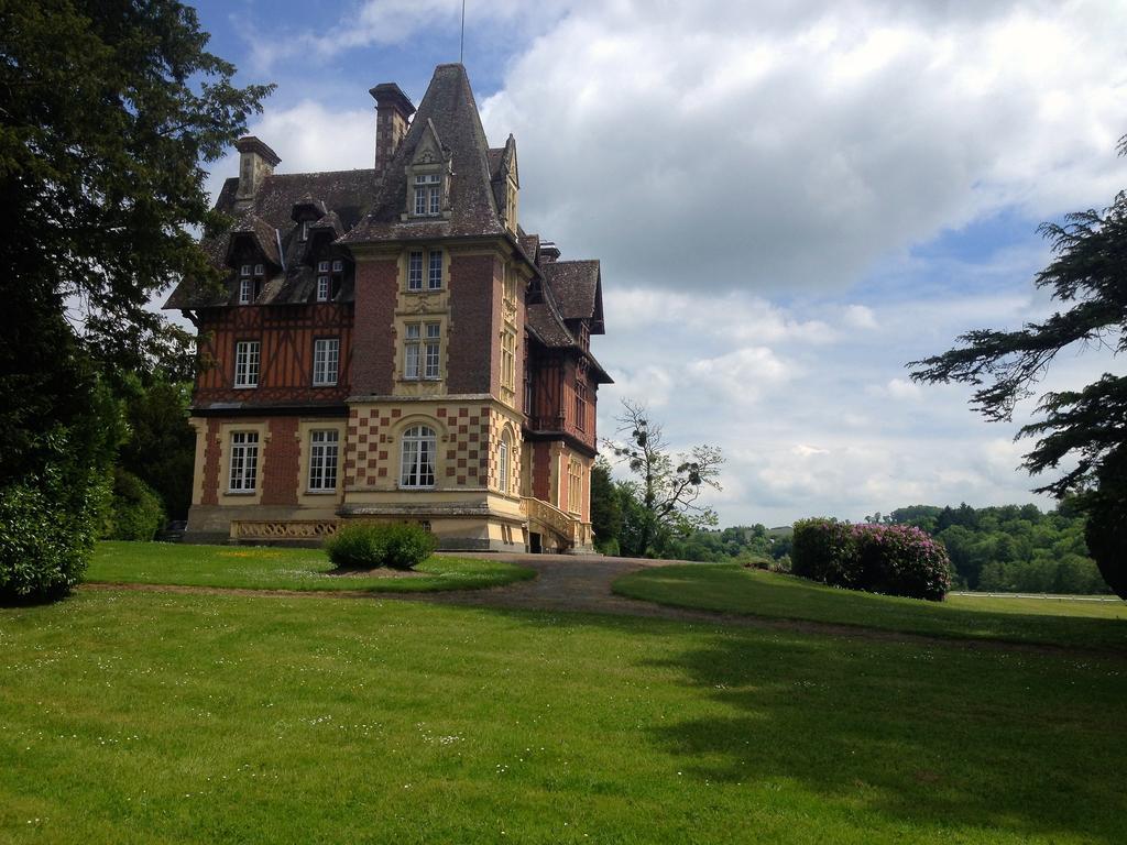 Le Manoir De Benedicte B&B Cahan Exterior foto