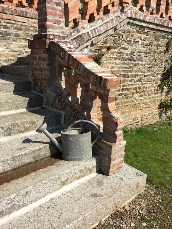 Le Manoir De Benedicte B&B Cahan Exterior foto